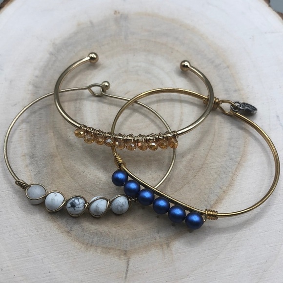 Bundle lot 3 boho style bracelets. - Picture 1 of 5